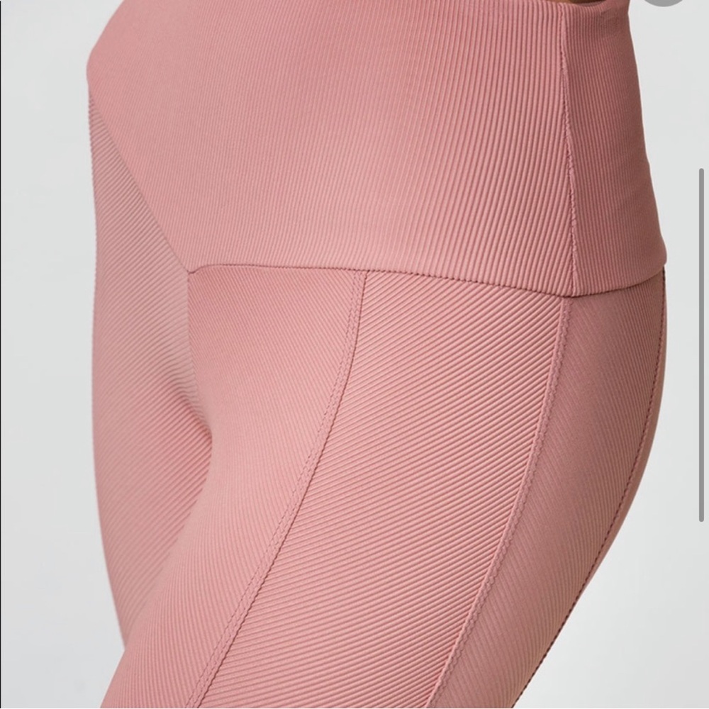 Onzie Ribbed Sweetheart Midi Leggings - Picture 4 of 14
